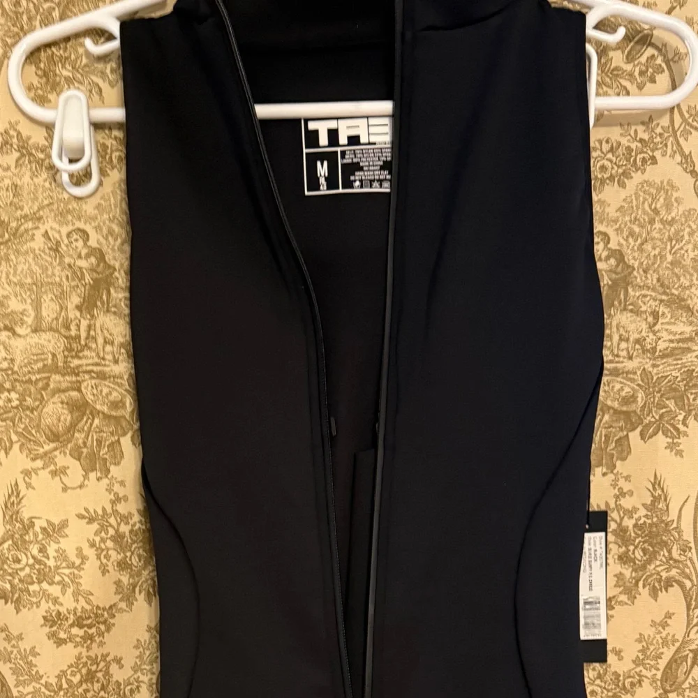 Ta3 Sleeveless Surfy Pencil Dress in Black Scuba - Picture 5 of 9